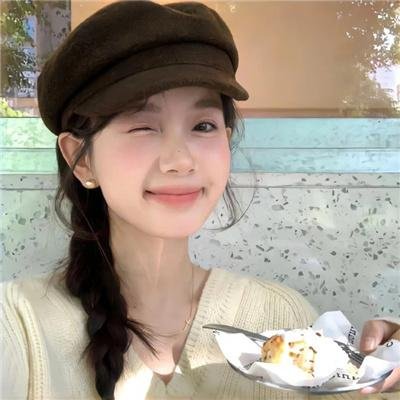 女跳水队员